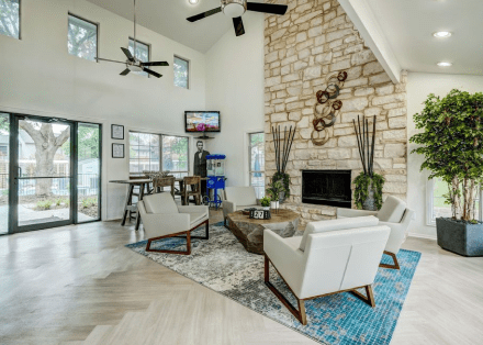 Pecan Creek leasing center lounge area